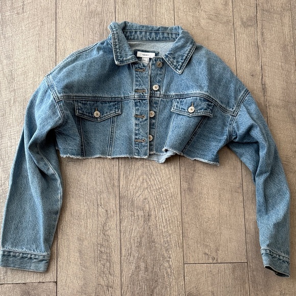 Jackets & Blazers - Cropped Denim Jacket